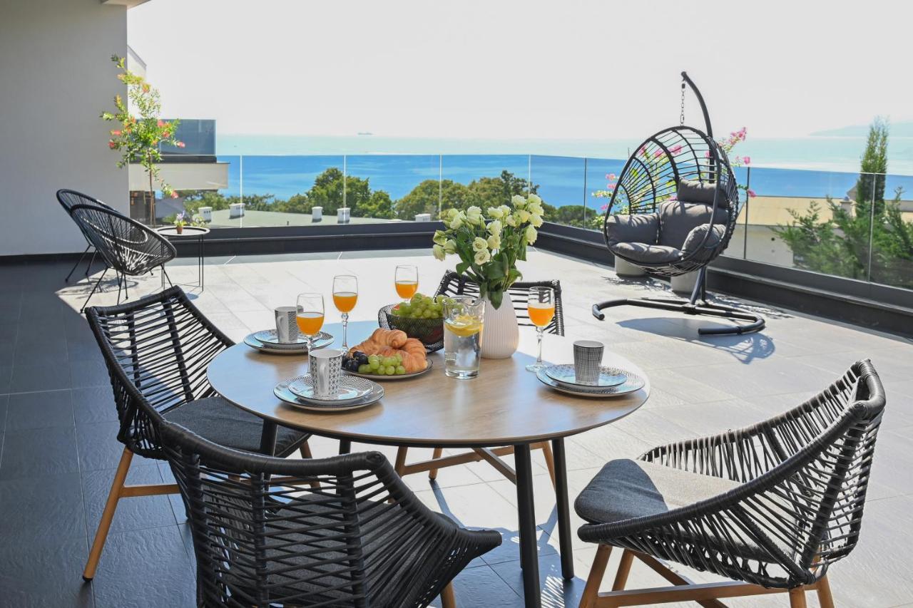 Sea View Deluxe Apartment Rijeka Exterior photo