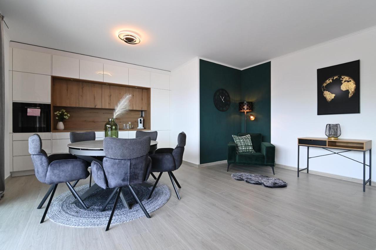 Sea View Deluxe Apartment Rijeka Exterior photo